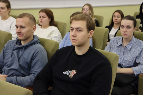 photo_5388619618177901680_y