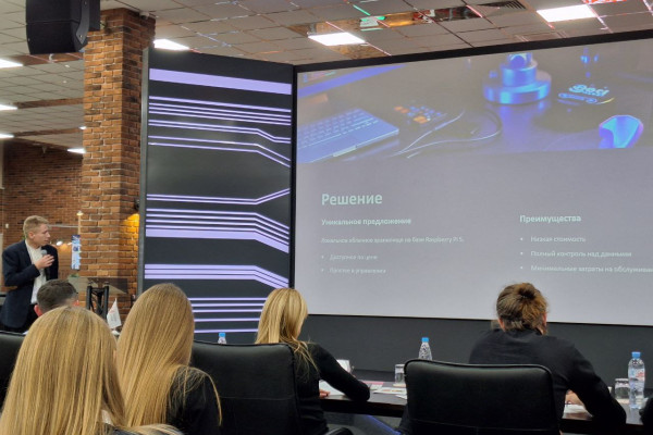 photo_5395558356887922078_y