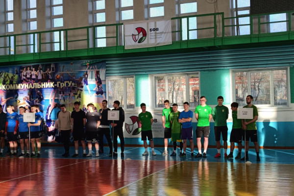 photo_5406665455847989379_y