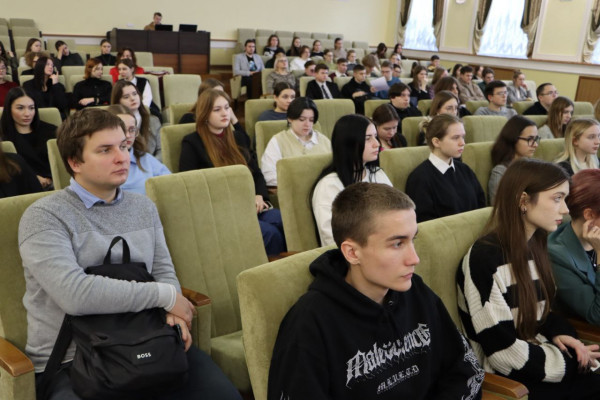 photo_5415939024679461652_y