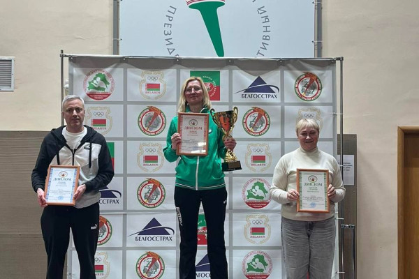 photo_5418073391497342532_y