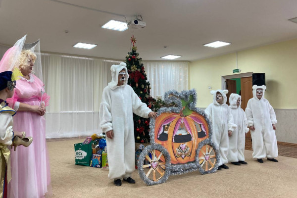 photo_5438643080799577209_y