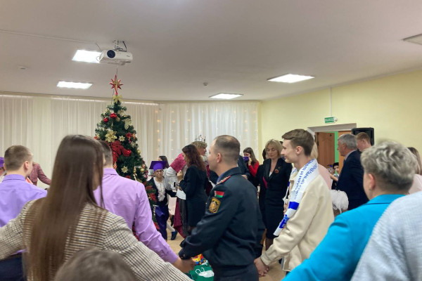 photo_5438643080799577214_y