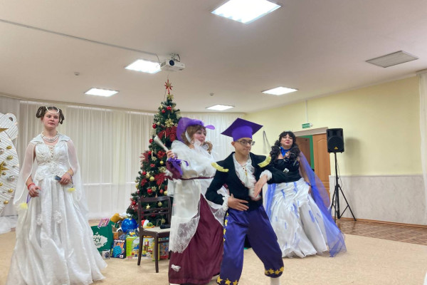 photo_5438643080799577218_y