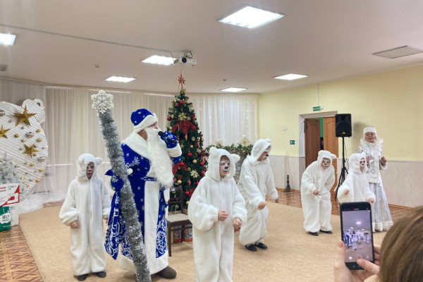 photo_5438643080799577221_y