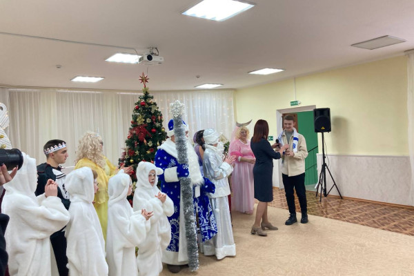 photo_5438643080799577228_y