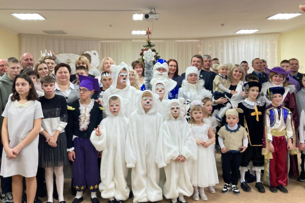 photo_5438643080799577229_y