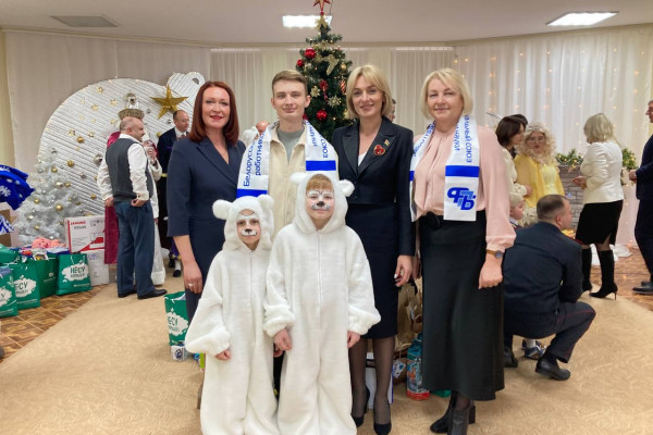 photo_5438643080799577230_y