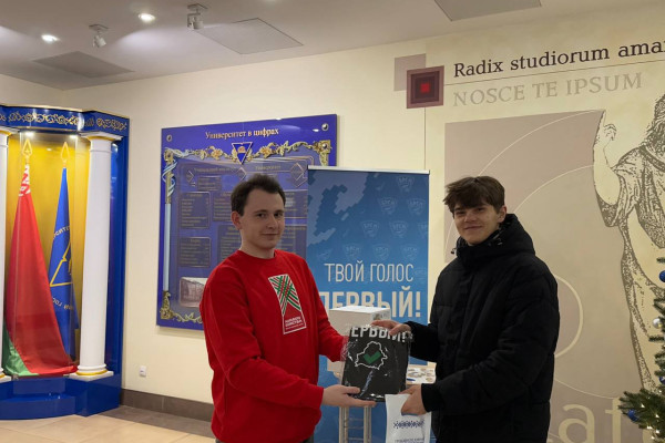 photo_5224522610153483630_y