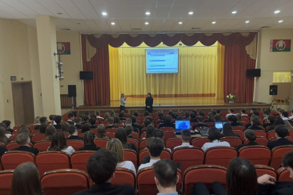 photo_5231439113817811096_y