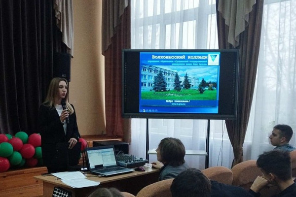 photo_5242196482180900841_x