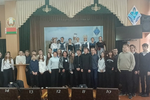 photo_5242196482180900843_x