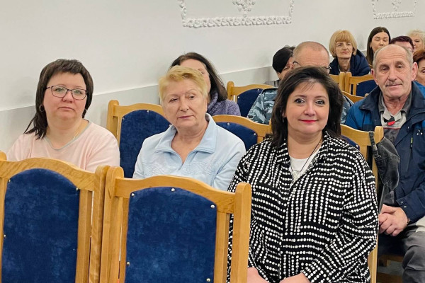 photo_5273803305425954425_y