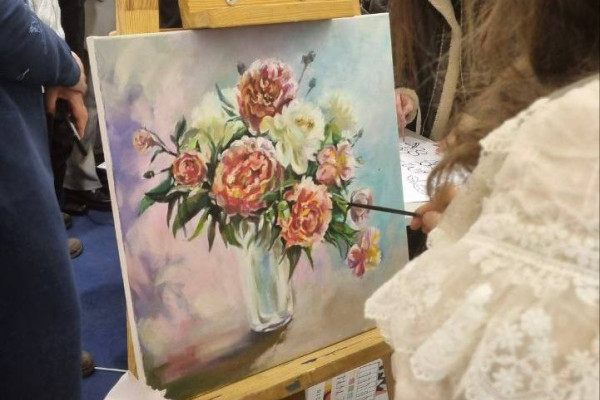 photo_5294284827639539272_x