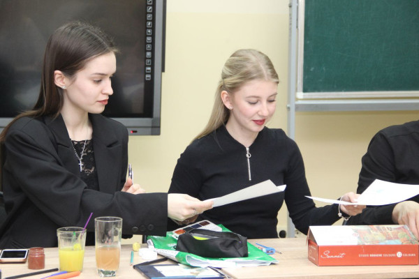 photo_5298854874705947484_y