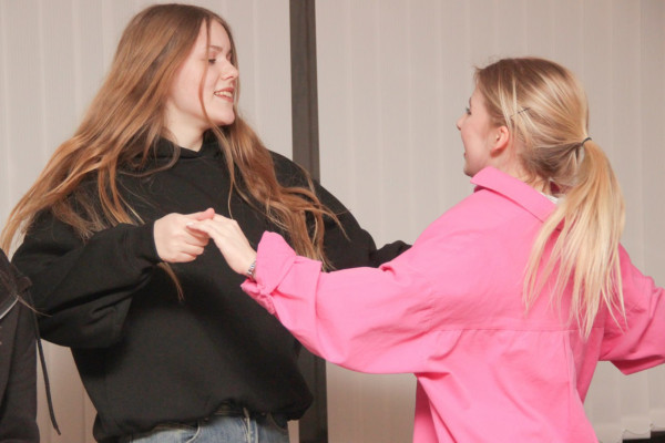 photo_5312448562161905211_y