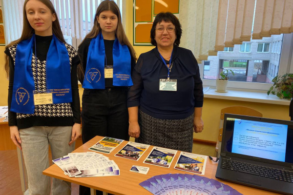 photo_5319188937807357620_y