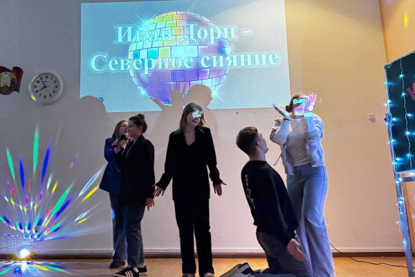 photo_5332384945651445717_y