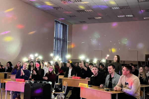 photo_5332384945651445718_y