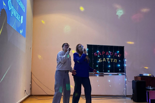 photo_5332384945651445723_y