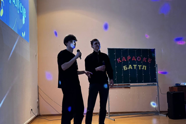 photo_5332384945651445726_y