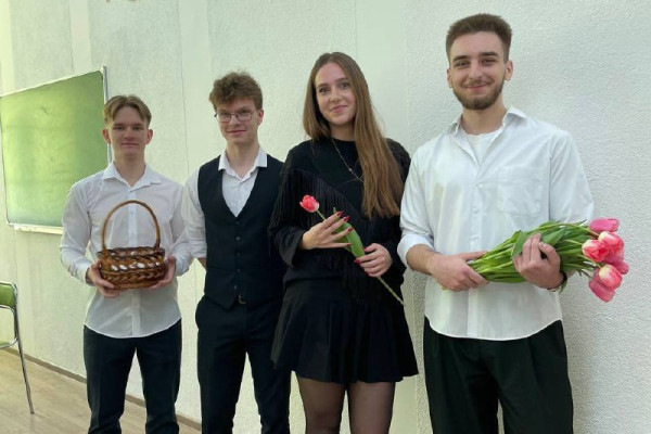 photo_5357337932547105047_x