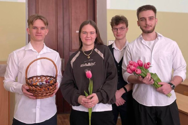 photo_5357337932547105050_x