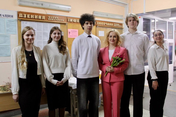 photo_5357337932547105057_y