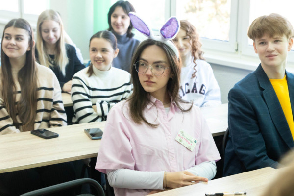 photo_5384254196238382051_y