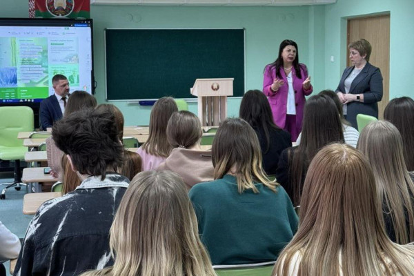 photo_5409329439378107401_y