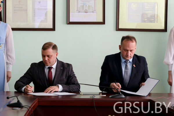 photo_5435976975555620063_y