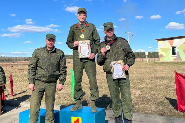 photo_5438325914644638369_y