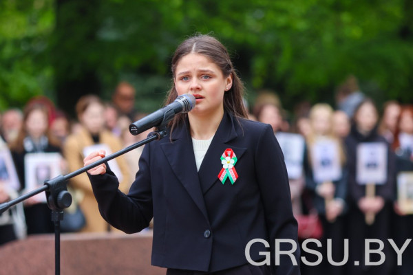 photo_5253836290229661311_y