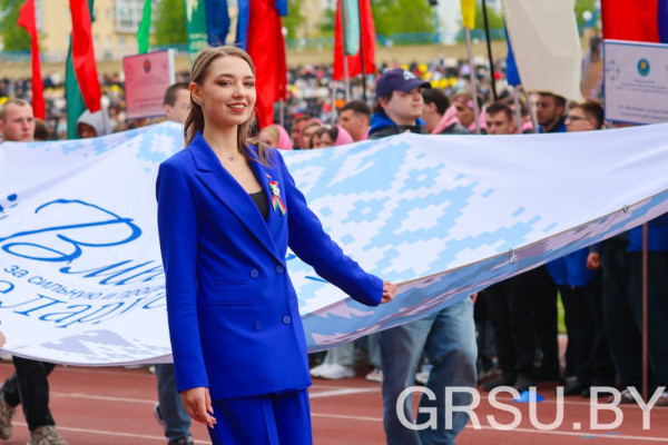 photo_5253836290229661349_y