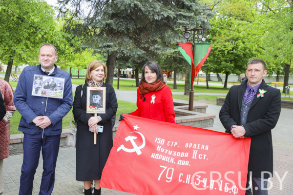 photo_5253836290229661366_y