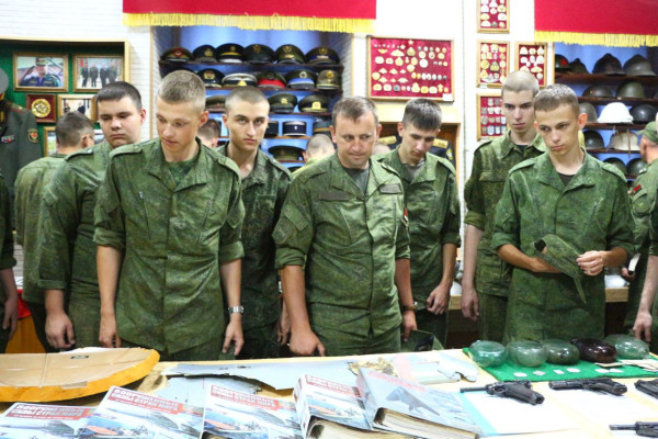 photo_5204188495512465640_y