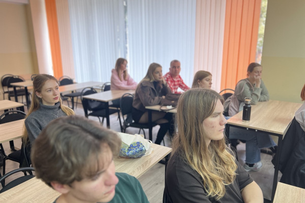 IMG-965a122769cd78591a0d2680be739006-V