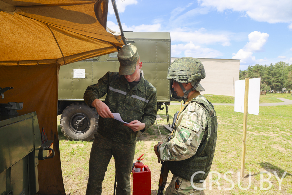 На военном факультете ГрГУ имени Янки Купалы состоялся государственный экзамен