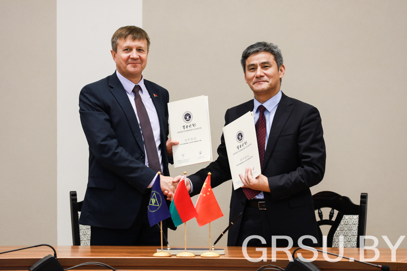 В Купаловском университете прошла встреча с китайскими партнерами