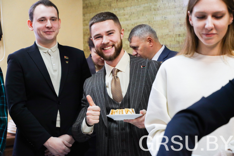 У ГрДУ імя Янкі Купалы прайшла акцыя «Салодкі пачастунак» у межах тыдня студэнцкага самакіравання