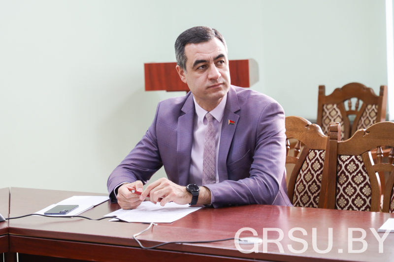 Прадстаўнікі ГрДУ імя Янкі Купалы сталі ўдзельнікамі круглага стала Вышэйшай атэстацыйнай камісіі